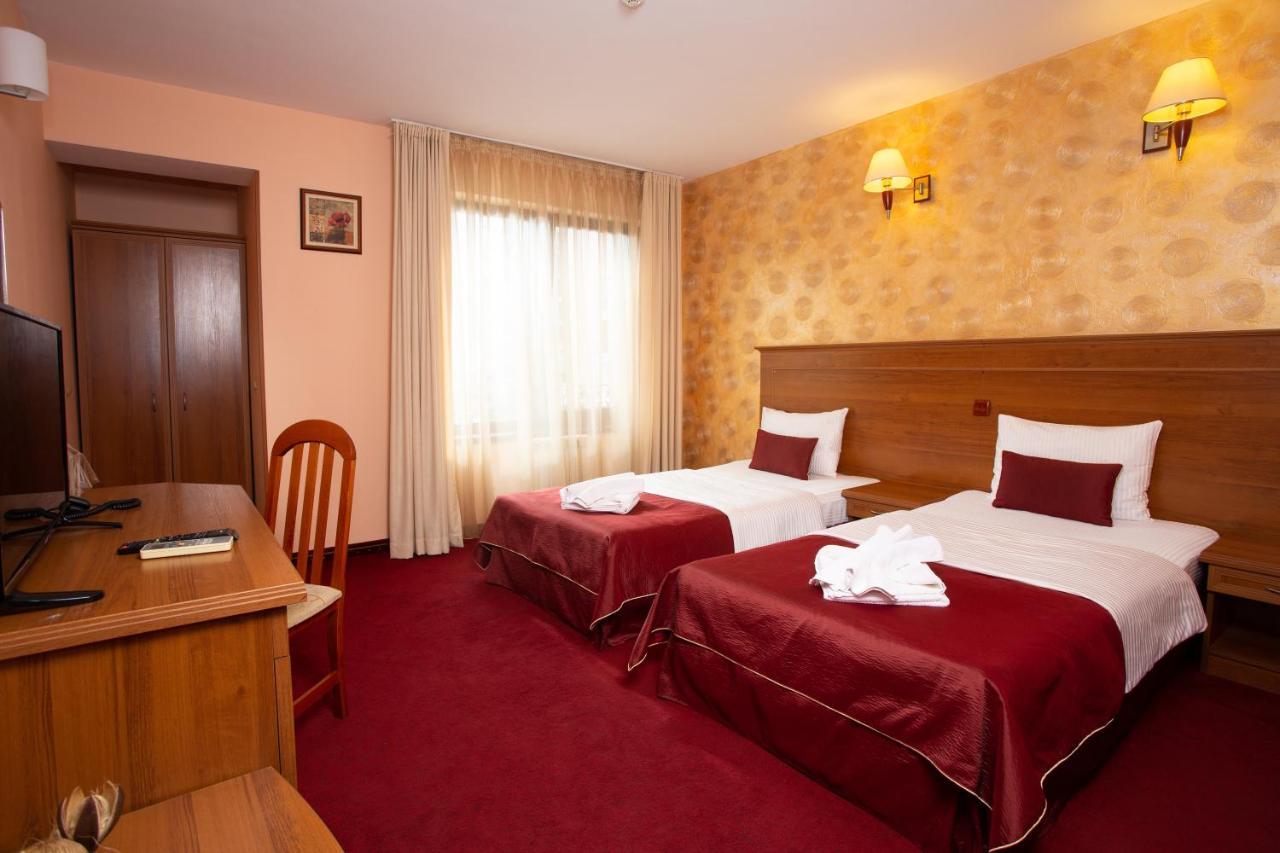 Contessa Hotel Sjumen Eksteriør billede