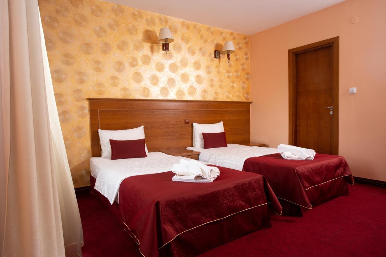 Contessa Hotel Sjumen Eksteriør billede