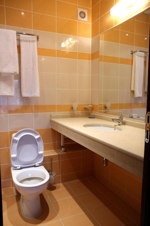 Contessa Hotel Sjumen Værelse billede