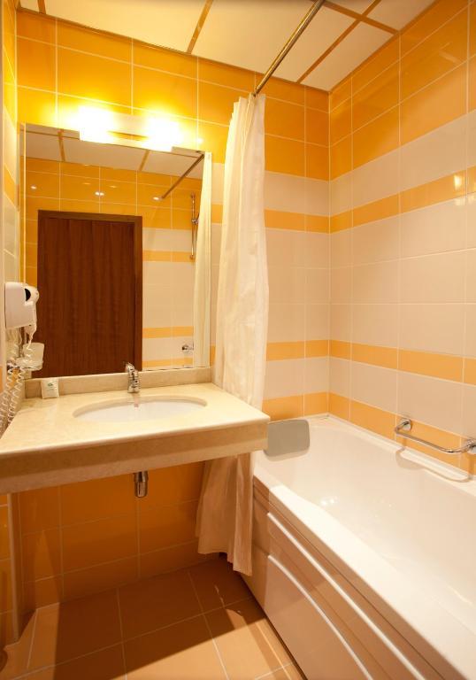 Contessa Hotel Sjumen Eksteriør billede