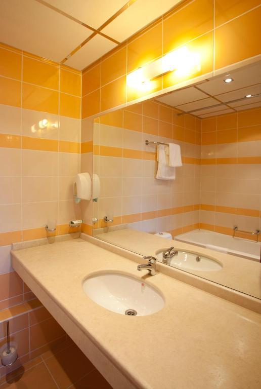 Contessa Hotel Sjumen Eksteriør billede